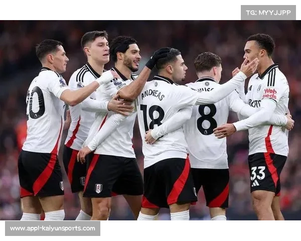 2025-26赛季英超激战正酣 争冠与保级形势错综复杂悬念迭起