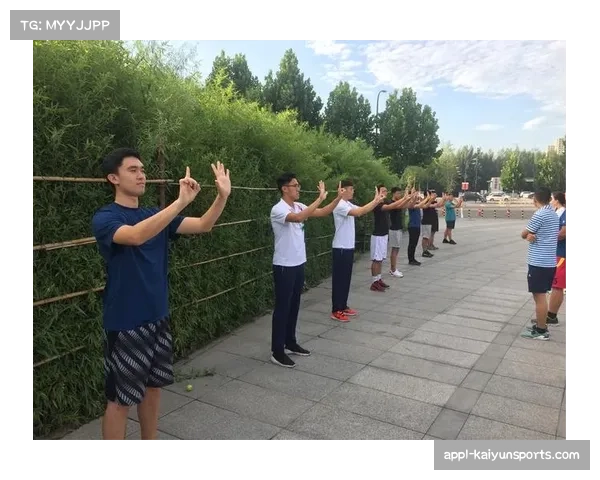 空手道锦标赛姚劲获优秀裁判员 执裁标准统一受认可 空手道锦标赛姚劲获优秀裁判员 执裁标准统一受认可