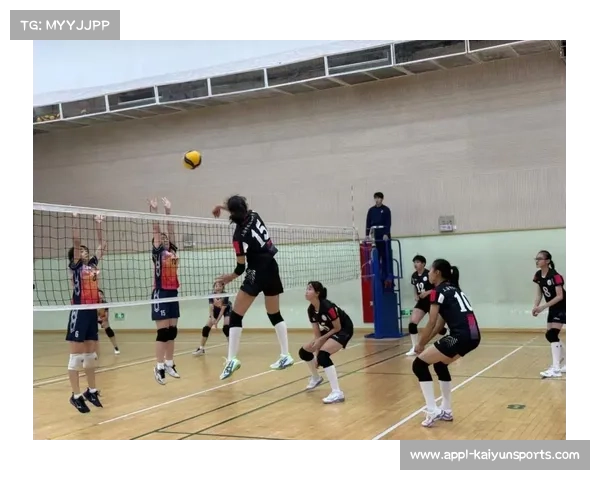 12岁学生乌日娜称嘎查排球活动让暑假比城里还好玩